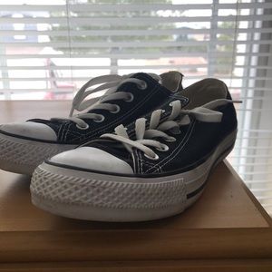 Black and white converse